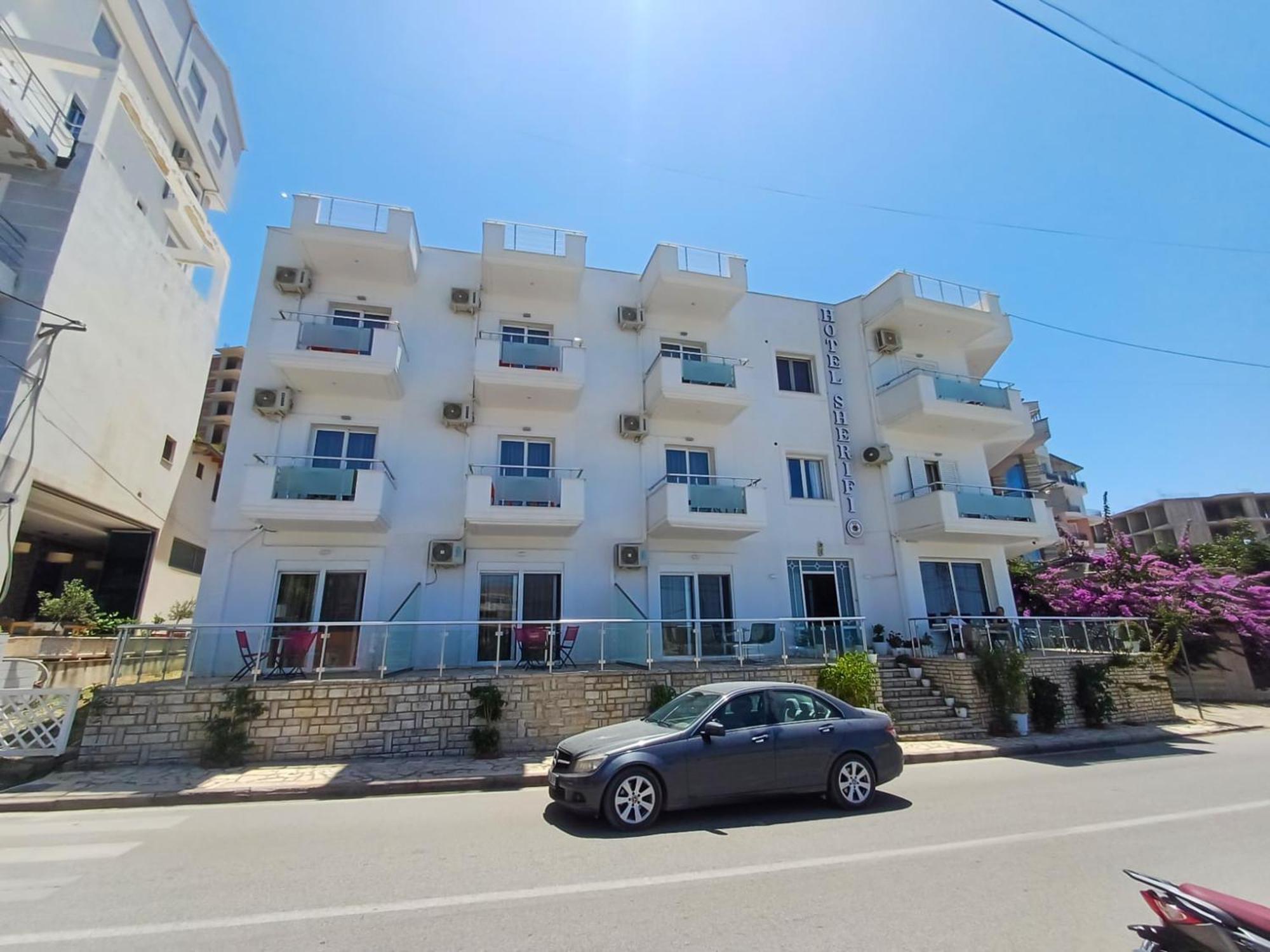 Hotel Sherifi 3*
